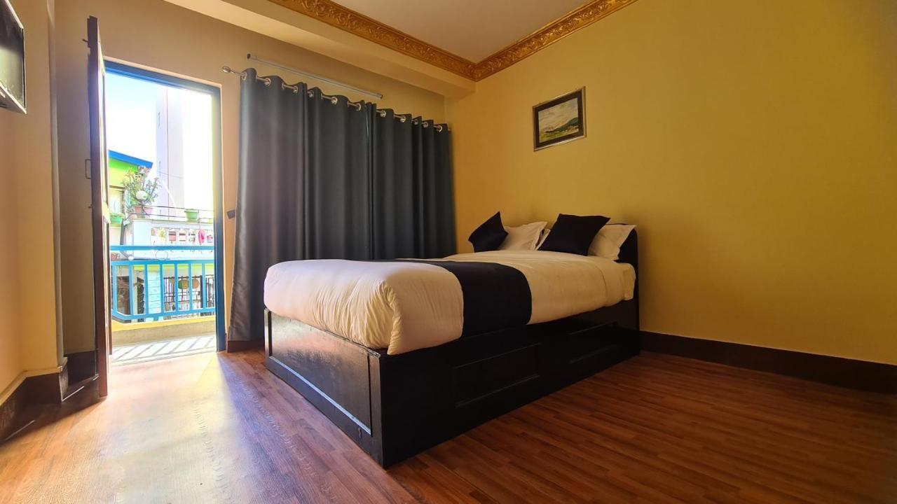 Temple Town Inn Kathmandu Exterior photo