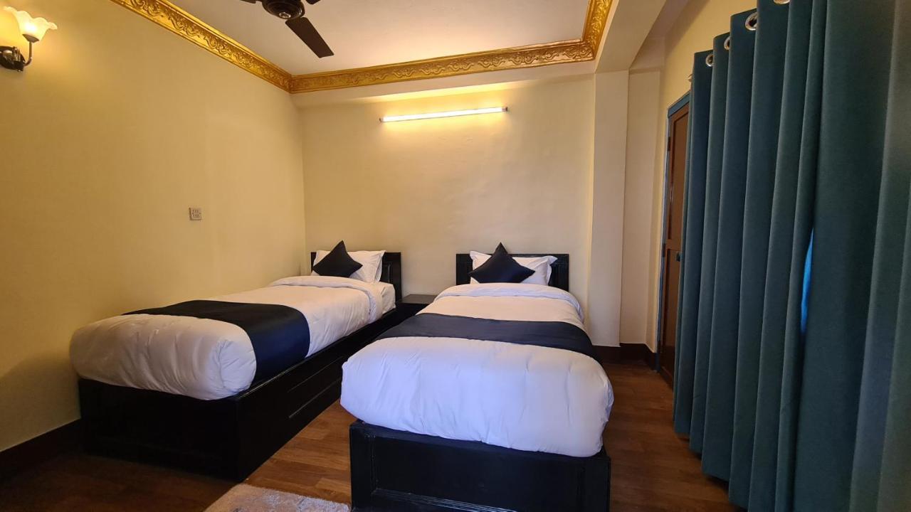 Temple Town Inn Kathmandu Exterior photo