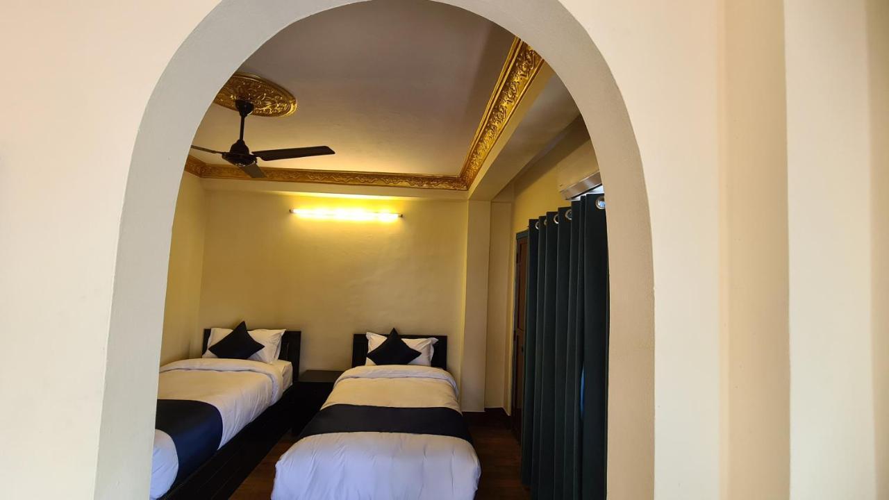 Temple Town Inn Kathmandu Exterior photo