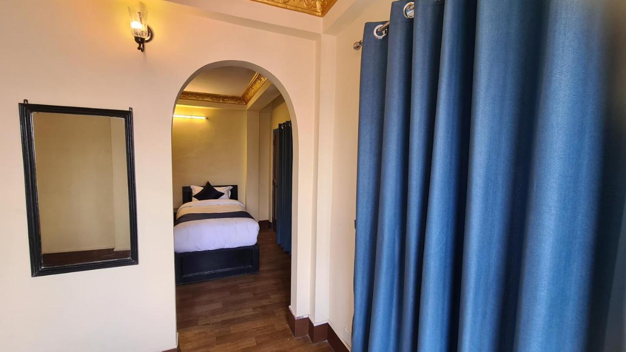 Temple Town Inn Kathmandu Exterior photo